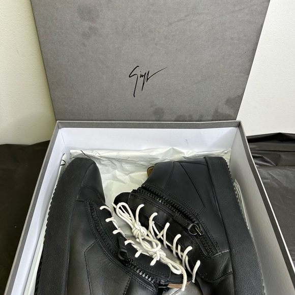 Men’s Giuseppe Zanotti Black Leather Sneakers Size 44 With Box. - Picture 7 of 13
